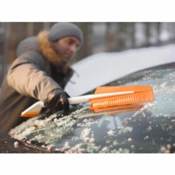 FISKARS® Fiskars Brosse Et Grattoir à Neige Pour Voiture, Démontable, Plastique/Silicone, Blanc/Orange, SnowXpert, 1019352 -Outil d'entretien du jardin Soldes 16601490 4