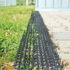 SOLDELA Lot De 4 Grilles Anti-nuisibles - Repulsif Naturel Pour Jardinières Et Potagers - Découpable Et Modulable - 49 X 14 CM -Outil d'entretien du jardin Soldes 33858139 5