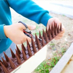 BENOBBY KIDS Pic Anti Pigeon, 4.3M Anti Pigeons Pour Balcon Plastique Kit, Repulsif Oiseaux Pigeon Pic Anti Chat, Pour Moineaux Hirondelles Corneilles (grosse épine, Livrer Nano-colle, Livrer Attaches De Câble) 11 BENOBBY KIDS Pic Anti Pigeon, 4.3M Anti Pigeons Pour Balcon Plastique Kit, Repulsif Oiseaux Pigeon Pic Anti Chat, Pour Moineaux Hirondelles Corneilles (grosse épine, Livrer Nano-colle, Livrer Attaches De Câble) -Outil d'entretien du jardin Soldes 55414102 5